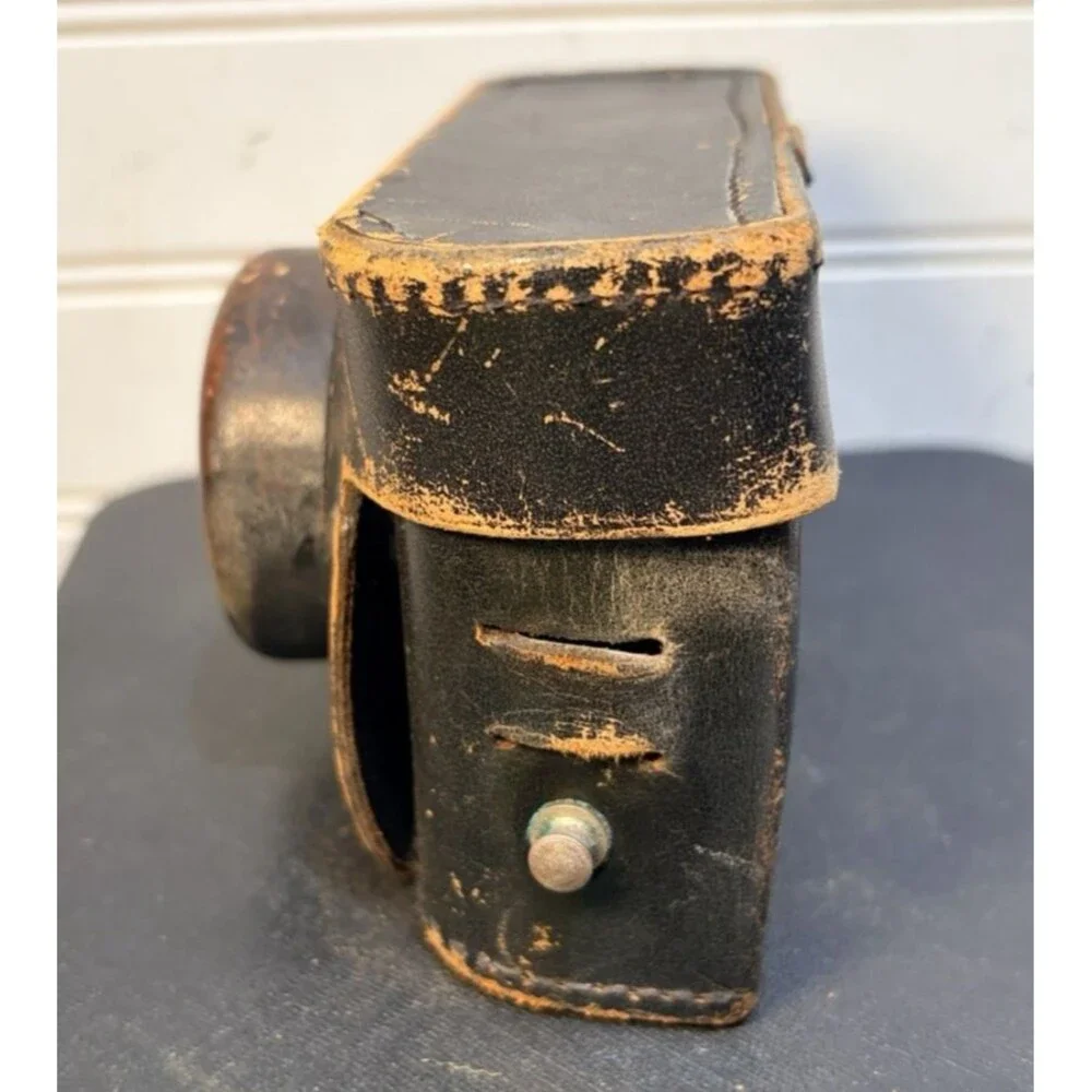 Vintage 1940’s Argus Anistigmat f/4.5 IRC Camera w/ Leather Case
